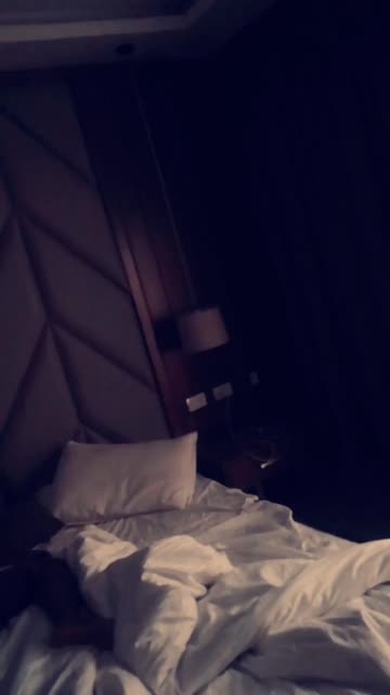 Preview for a Spotlight video that uses the My mood Lens