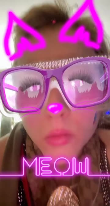Preview for a Spotlight video that uses the Neon Meow Lens