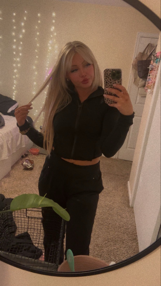 carleyyy71