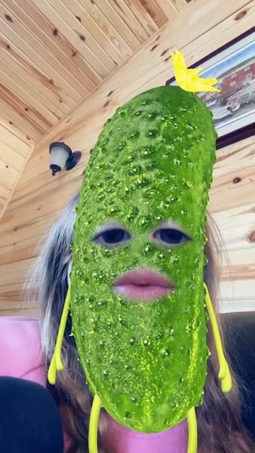 Preview for a Spotlight video that uses the Cucumber Lens