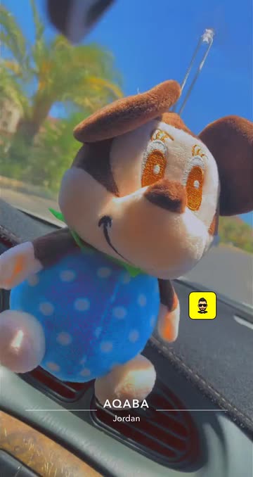 Preview for a Spotlight video that uses the saturation glow Lens