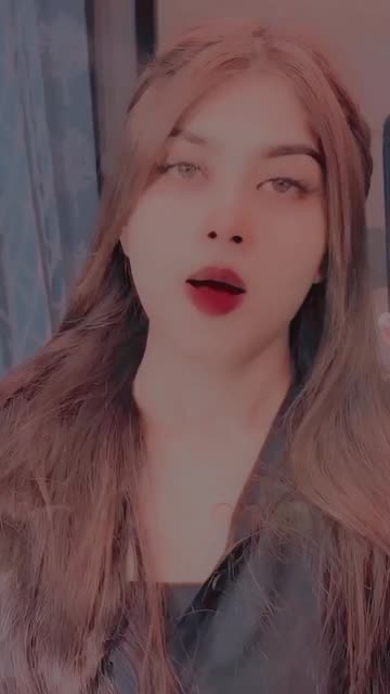 Preview for a Spotlight video that uses the Pale Kira Lens