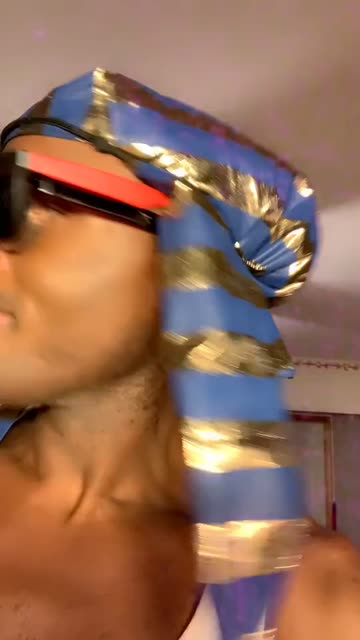 Preview for a Spotlight video that uses the Radio Silence Lens