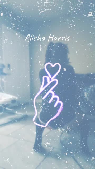 Preview for a Spotlight video that uses the Finger Heart Name Lens