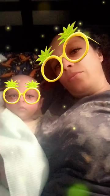 Preview for a Spotlight video that uses the Pineapple Glasses Lens