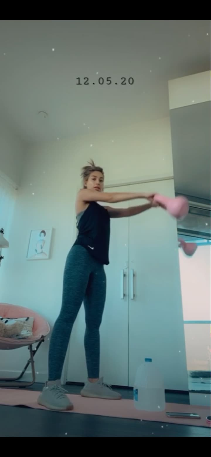 قصة سناب شات للحساب modelroz رقم 274