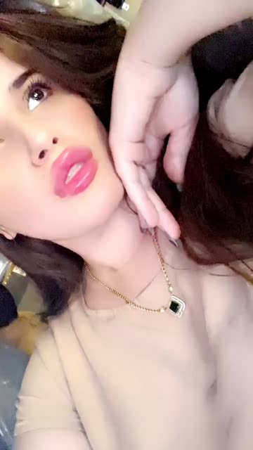 Preview for a Spotlight video that uses the CROWN Lens