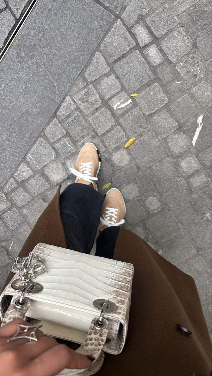 محتوى سناب شات لـ الجوهرة السبيعي في باريس 🇫🇷?