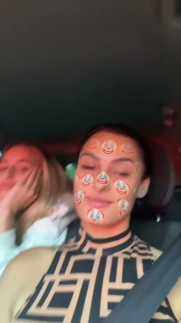Preview for a Spotlight video that uses the Clown Lens