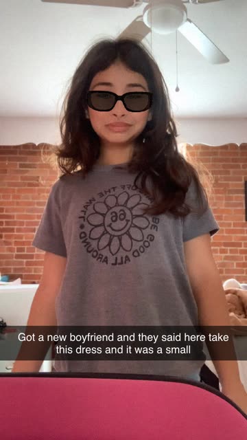 Preview for a Spotlight video that uses the Top Glasses Lens