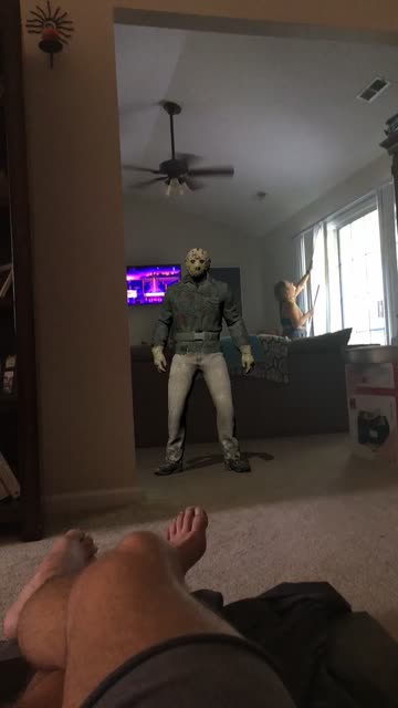 Preview for a Spotlight video that uses the Jason Lens