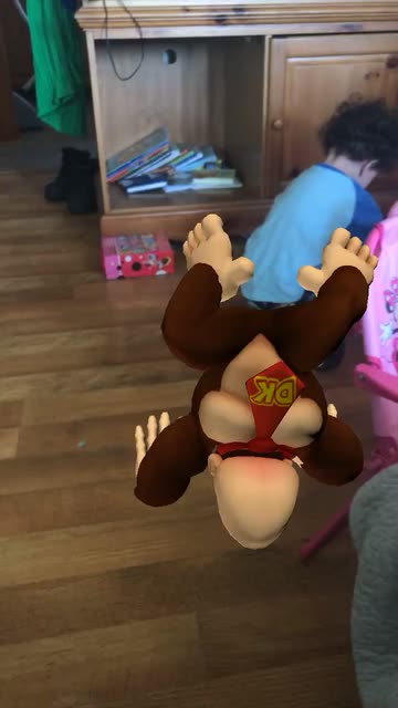 Preview for a Spotlight video that uses the Donkey Kong Lens