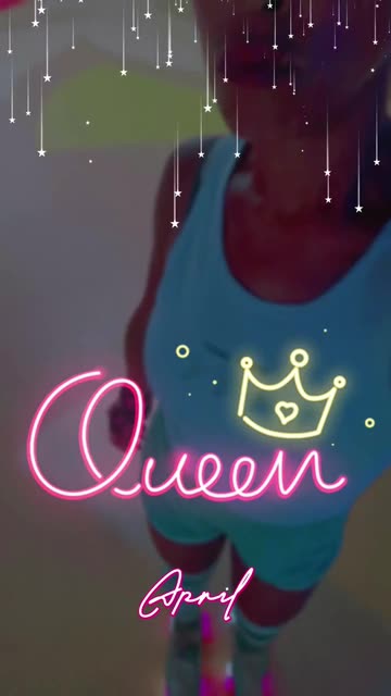 Preview for a Spotlight video that uses the Name Queen Streak Lens