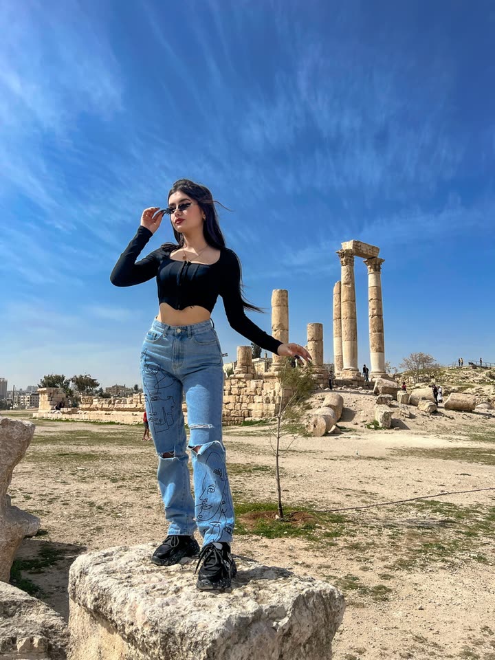 محتوى سناب شات لـ حنين دويك 🇱🇧