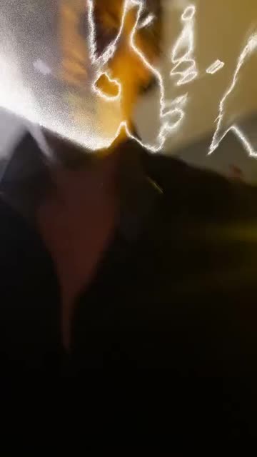Preview for a Spotlight video that uses the mirrored twin Lens