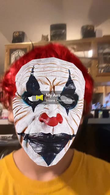 Preview for a Spotlight video that uses the creepy clown Lens