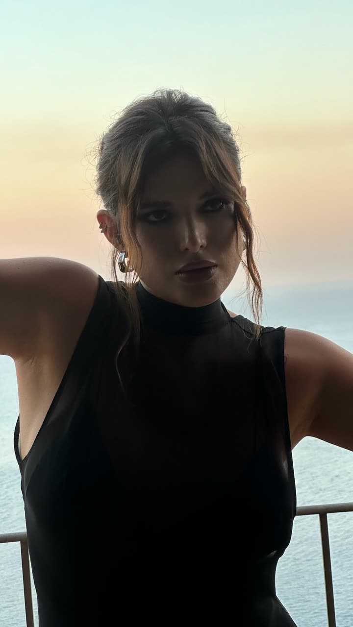 محتوى سناب شات لـ Bella Thorne