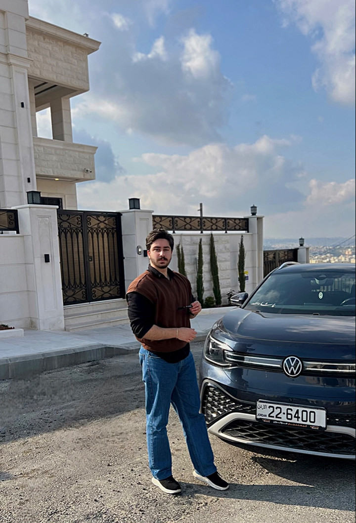 محتوى سناب شات لـ Abdallah Alanbtawi