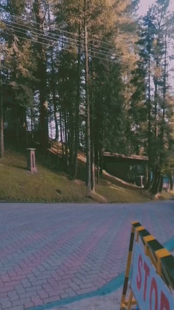 Preview for a Spotlight video that uses the RETROFILM Lens