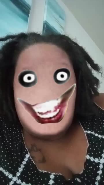 Preview for a Spotlight video that uses the Bluff Face Lens