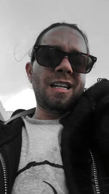 Preview for a Spotlight video that uses the Dark Lens