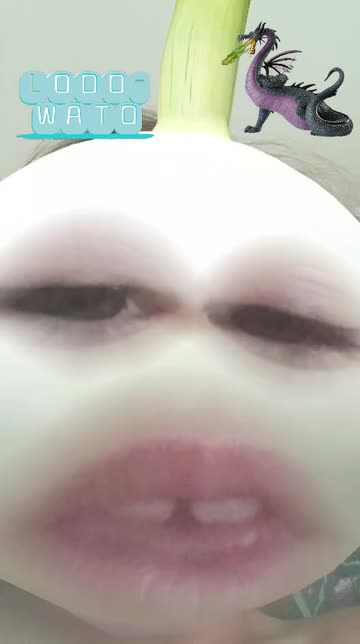 Preview for a Spotlight video that uses the Green Onion Face Lens
