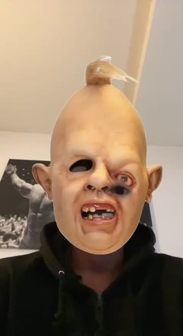 Preview for a Spotlight video that uses the Missahapen Head Lens