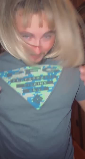 Preview for a Spotlight video that uses the La belle Lens