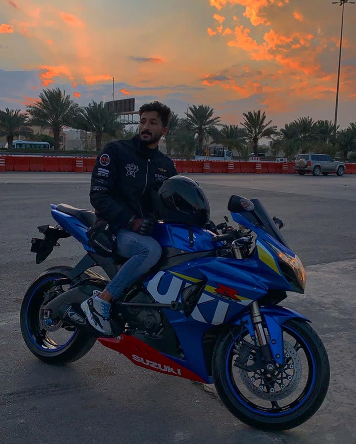 محتوى سناب شات لـ Faisal .