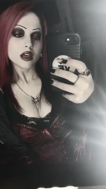 Preview for a Spotlight video that uses the Gothic noir Lens