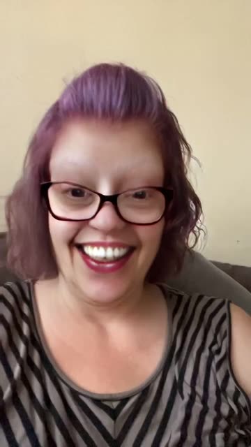 Preview for a Spotlight video that uses the Smile Face Lens