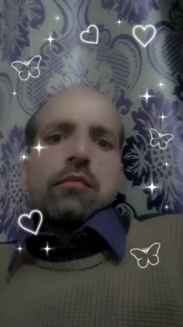 Preview for a Spotlight video that uses the  Butterfly Love Lens