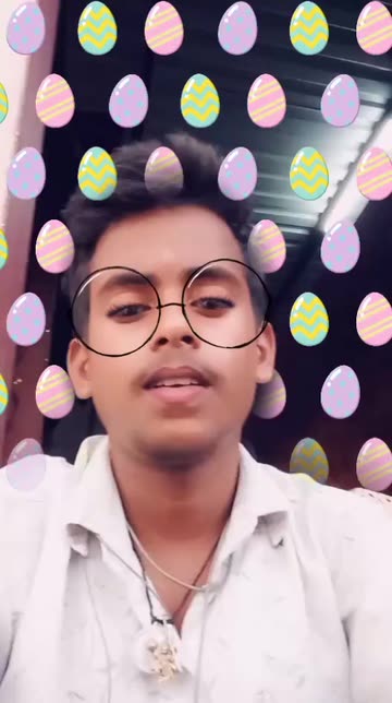 Preview for a Spotlight video that uses the Eggs Background Lens