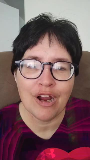 Preview for a Spotlight video that uses the Heart Still Beatin Lens