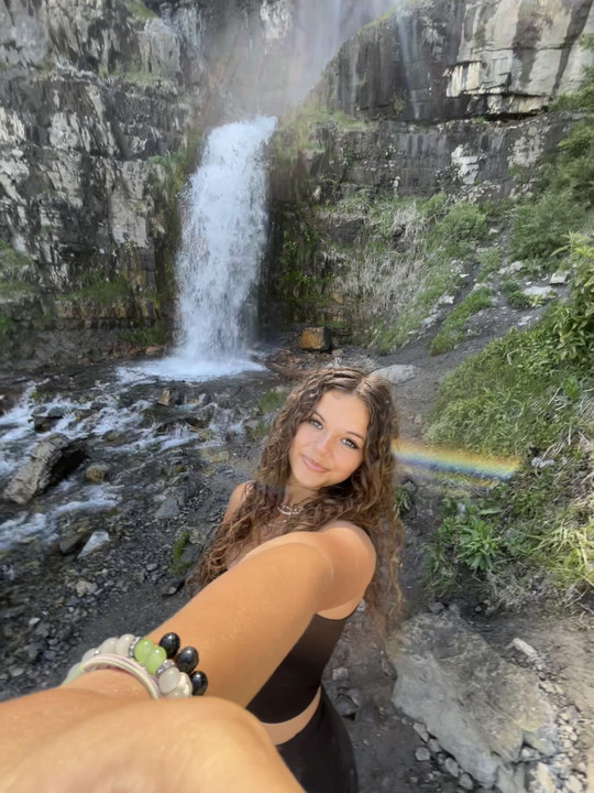 alivia_dawnn