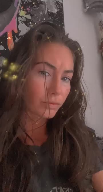 Preview for a Spotlight video that uses the Diwali's Magic Sparkles Lens