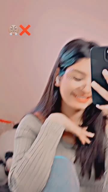 Preview for a Spotlight video that uses the Blush Tone Lens