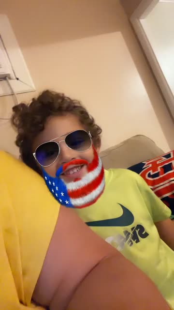 Preview for a Spotlight video that uses the Flag Beard 🇺🇸 Lens