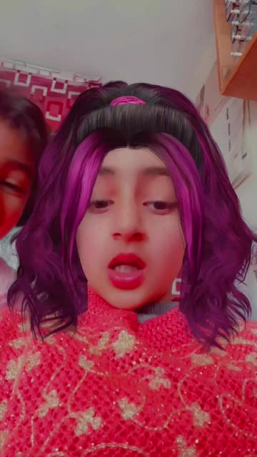 Preview for a Spotlight video that uses the Purple Ponytail Lens
