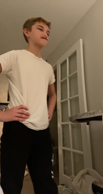 Preview for a Spotlight video that uses the voice changer 2 Lens