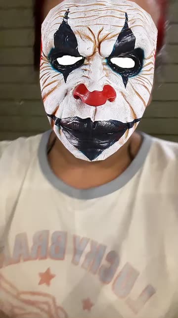 Preview for a Spotlight video that uses the creepy clown Lens
