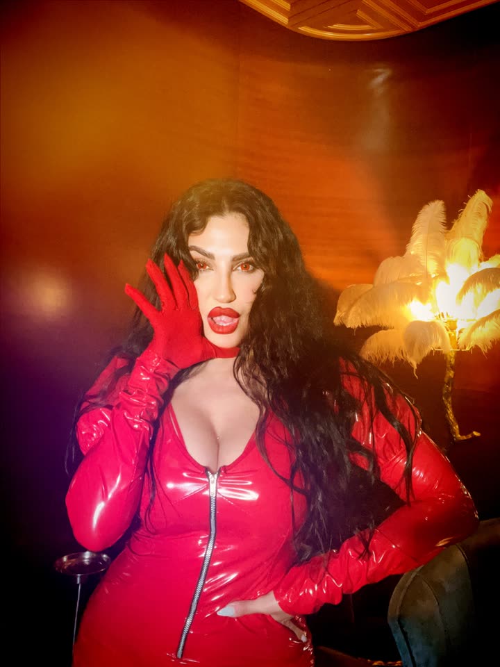 محتوى سناب شات لـ carole atieh