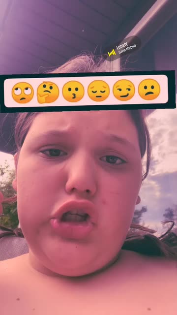 Preview for a Spotlight video that uses the facemoji challange Lens