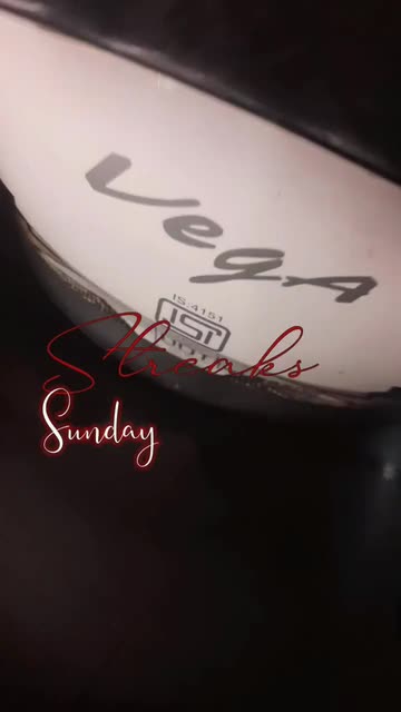 Preview for a Spotlight video that uses the Streaks Lens