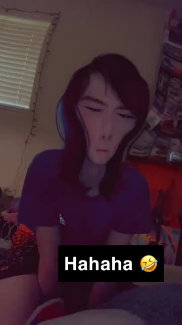 Preview for a Spotlight video that uses the Bulb Face Lens