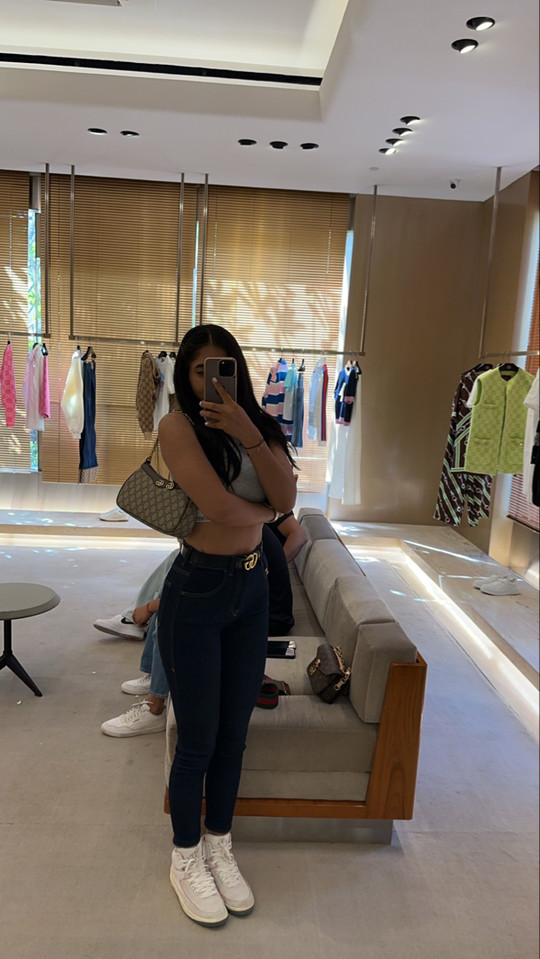rachel_shar5796