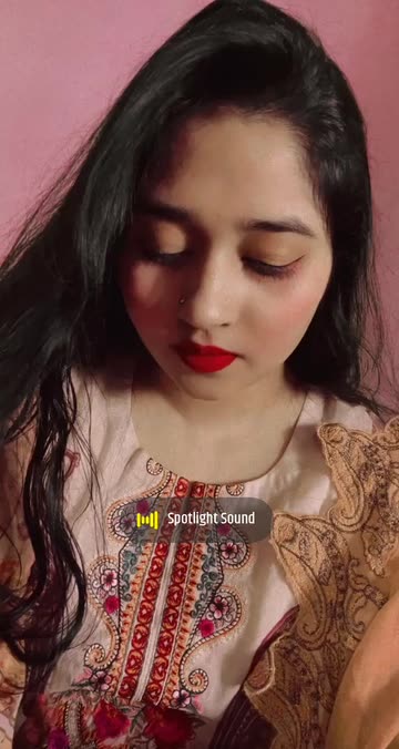 Preview for a Spotlight video that uses the Pink Lips Blush Lens