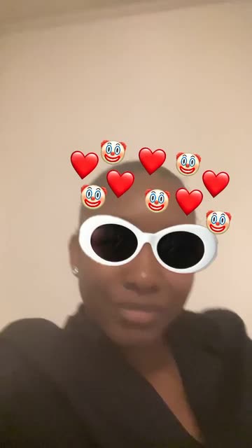 Preview for a Spotlight video that uses the Clown Lens