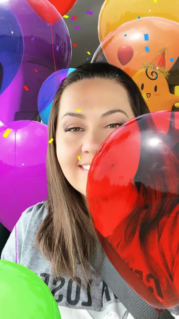 Preview for a Spotlight video that uses the Birthday Balloons Lens