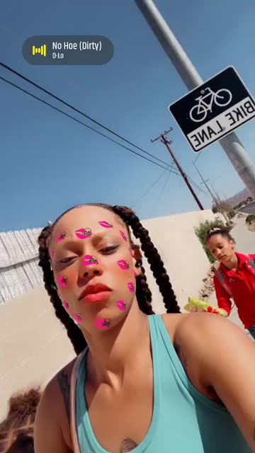 Preview for a Spotlight video that uses the KISS ME Lens